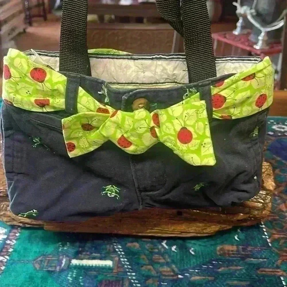 Homemade, darling purse with ladybugs and frogs. Can’t get any cuter than this! - Picture 9 of 12